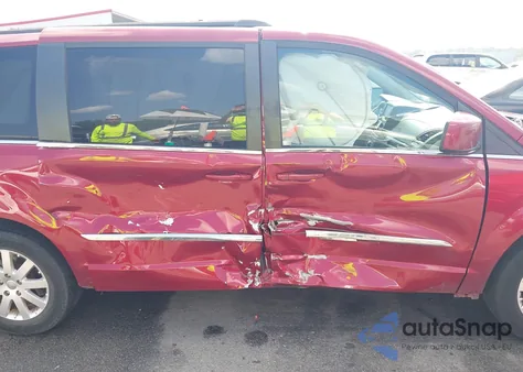 2013 Chrysler Town & Country Touring из США, поврежденный, VIN 2C4RC1BG8DR676884